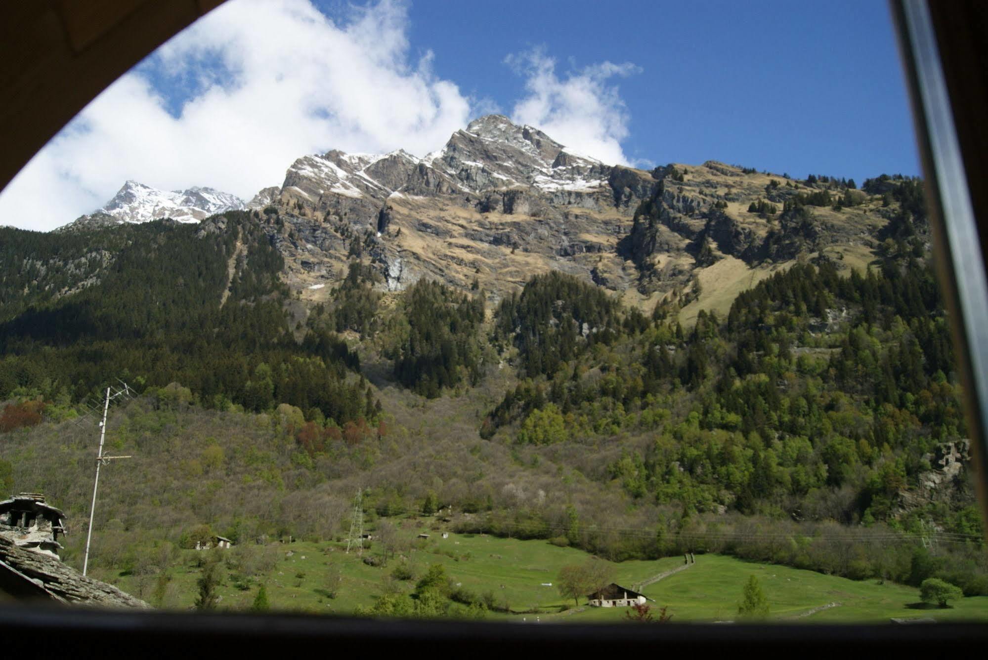 Albergo Piz Cam Vicosoprano Kültér fotó